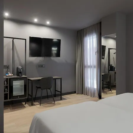 Otel Livvo La Escarlata