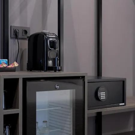 Livvo La Escarlata 4*