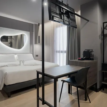 Livvo La Escarlata 4*