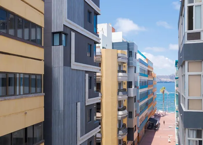 Livvo La Escarlata 라스팔마스