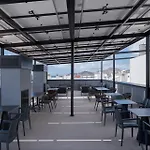 Livvo La Escarlata Hotel