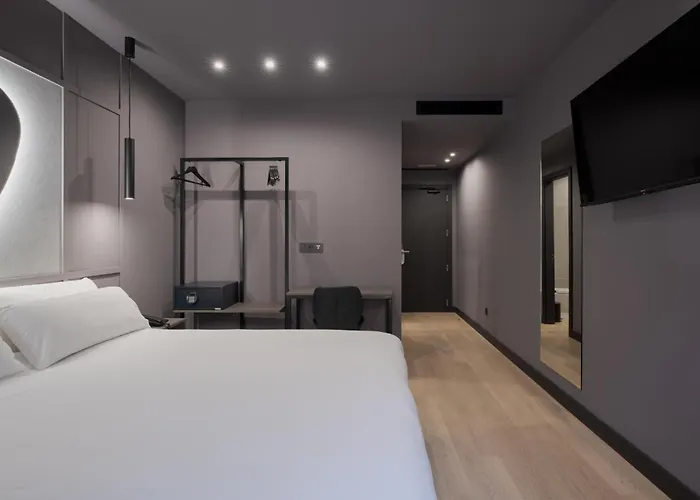 Hotel Livvo La Escarlata 4*