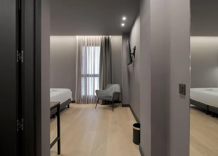 Livvo La Escarlata 酒店