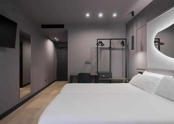 Livvo La Escarlata 酒店