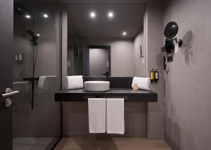 Livvo La Escarlata 4*